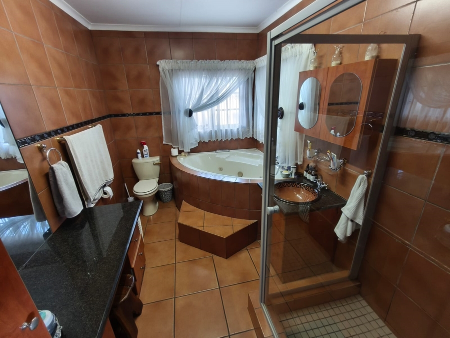 4 Bedroom Property for Sale in Cashan North West